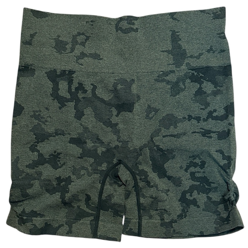 🖤 Brand Unknown Green Camo Bike Shorts